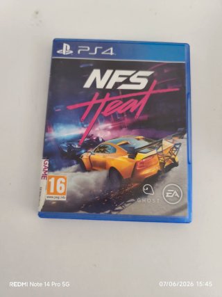 PS4 Slim Negra + Mando + Juegos