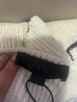 Top Zara Talla L Blanco y Negro