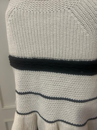 Top Zara Talla L Blanco y Negro