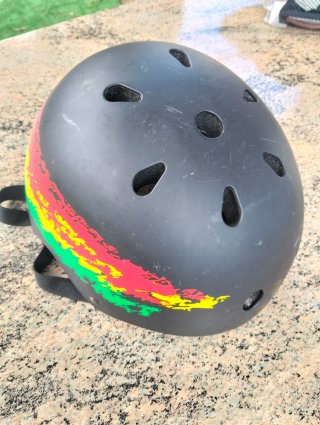Patinetes talla 28 a 31+protecciones y casco
