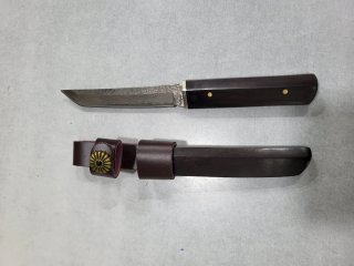 Cuchillo Damasco con Funda de Cuero