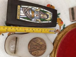 Colección religiosa variada