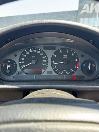 BMW E36 318is