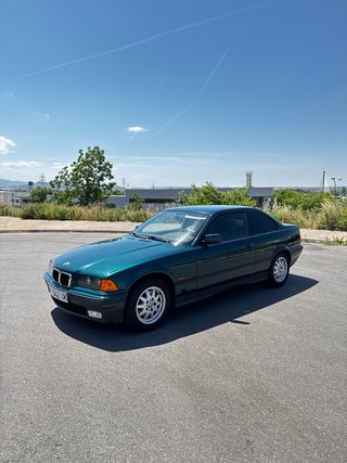 BMW E36 318is