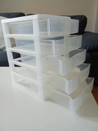 Caja de almacenamiento de plástico transparente