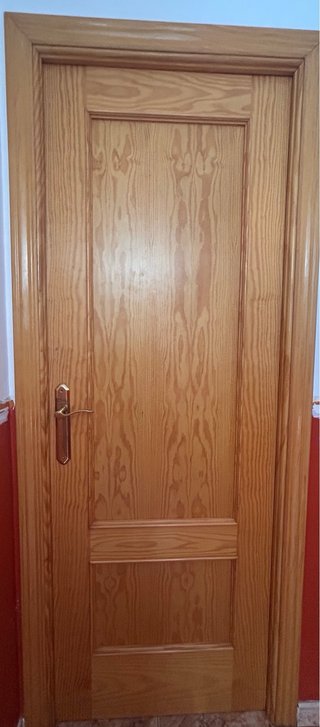 Puertas de madera maciza