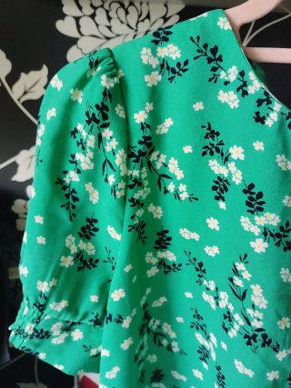 Blusa verde floral T38