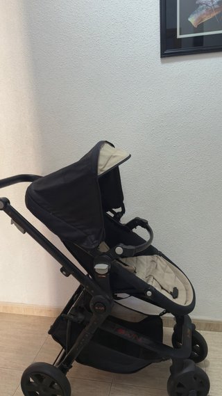 Carro de bebé seminuevo