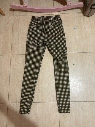 Pantalones chinos de mujer blanco y de cuadros