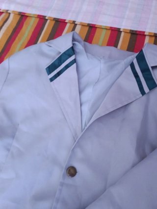 Traje Cosplay Beige y Verde en perfecto estado .