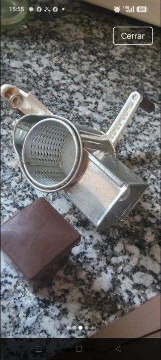 Rallador de queso antiguo