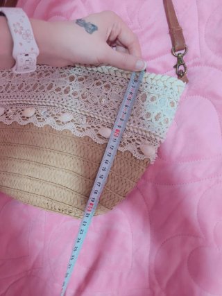 Bolso rafia mimbre encaje conchas