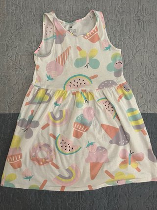Vestido infantil H&M estampado helados