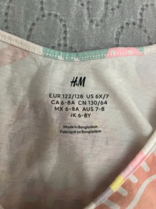 Vestido infantil H&M estampado helados