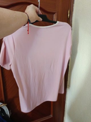 lote de 3 camisetas y pijama corto.