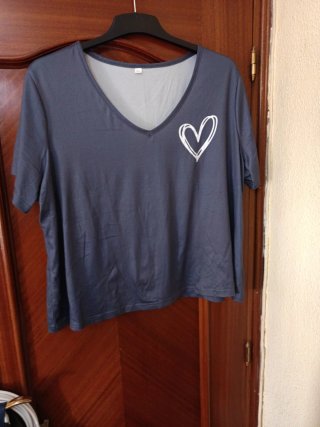 lote de 3 camisetas y pijama corto.