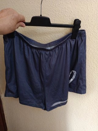 lote de 3 camisetas y pijama corto.