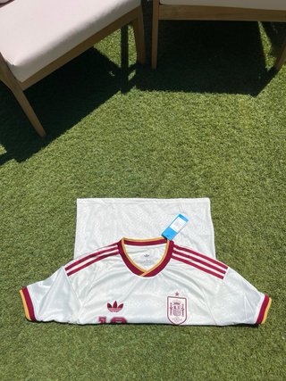 Camiseta España Adidas Talla L Lamin Yamal