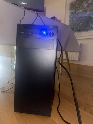 Ordenador AMD y pantalla gaming 144hz