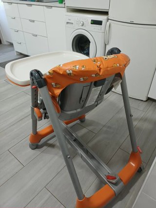 Trona naranja con estampado de ositos