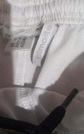 Pantalón corto Adidas Oviedo