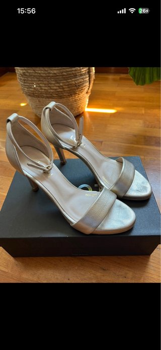 Sandalias Lodi tacón dorado