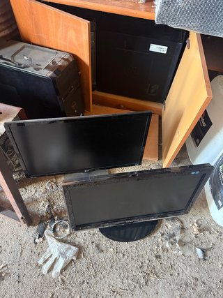 2 Monitores 22 Samsung y LG