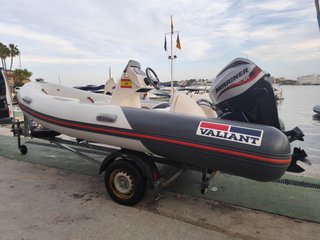 Semirrígida Valiant 450 + Mariner 40CV + Remolque