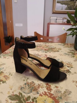 Sandalias Clarks Tacón Negro