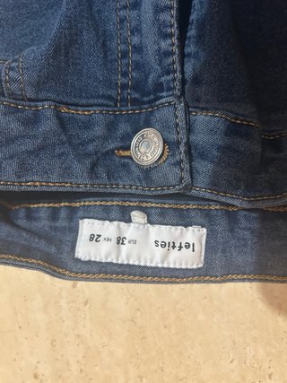 Pantalones pitillo vaqueros azules y blancos