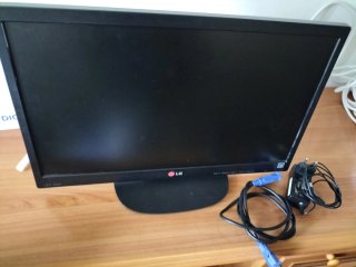 Pantalla LG 20M35