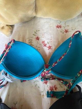 Lote Bikini Sujetador y Braguita Talla M, se vend