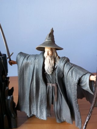 Figuras Toybiz ESDLA Gandalf Saruman