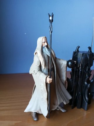 Figuras Toybiz ESDLA Gandalf Saruman