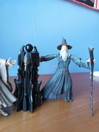Figuras Toybiz ESDLA Gandalf Saruman