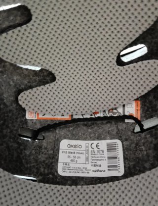 Casco Oxelo Fit 5 M Negro con etiqueta