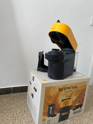 Cafetera Nespresso Vertuo Pop Mostaza