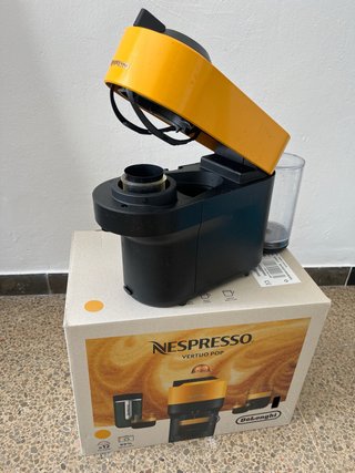 Cafetera Nespresso Vertuo Pop Mostaza