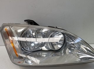 270606 faro der ford focus berlina (cap) 481506