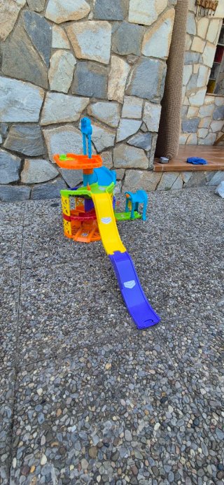 " URGE VENDER " Parking Infantil Juguete.