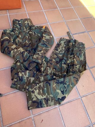 Traje militar intemperie camuflaje
