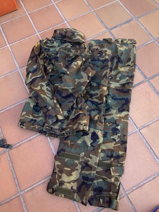 Traje militar intemperie camuflaje