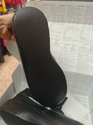 Botas de seguridad PANTER negras y verdes
