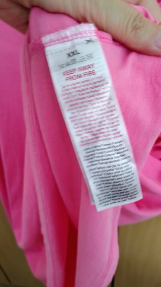 Camiseta color rosa con estampado floral XXL