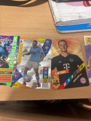 Cromos de fútbol variados