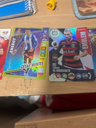 Cromos de fútbol variados