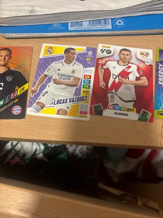 Cromos de fútbol variados