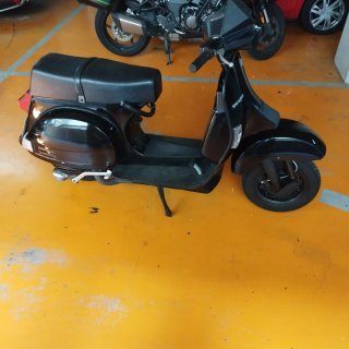 Vespa TX 200 Negra