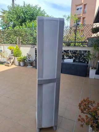 Armario Escobero Plástico Gris 182x35x41cm
