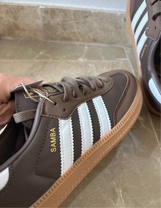 Zapatillas Adidas Samba Marrones y Blancas